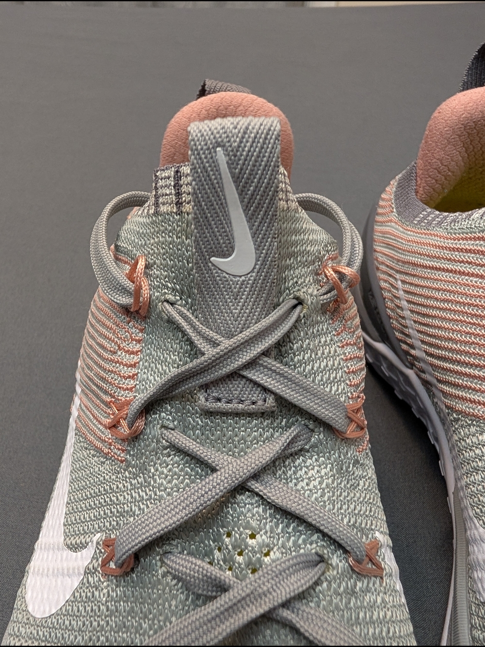 Nike Metcon DSX Flyknit Training Shoes Womens 9 Gray Pink CrossFit Gym - Picture 5 of 9